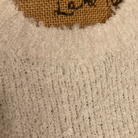 NWT - DKNY Cream Bouclé Sweater - Women Size L - Picture 9 of 16